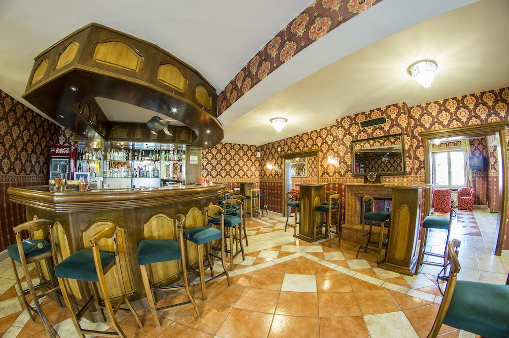 Hotel Mazurski Dworek Mikołajki Exterior photo