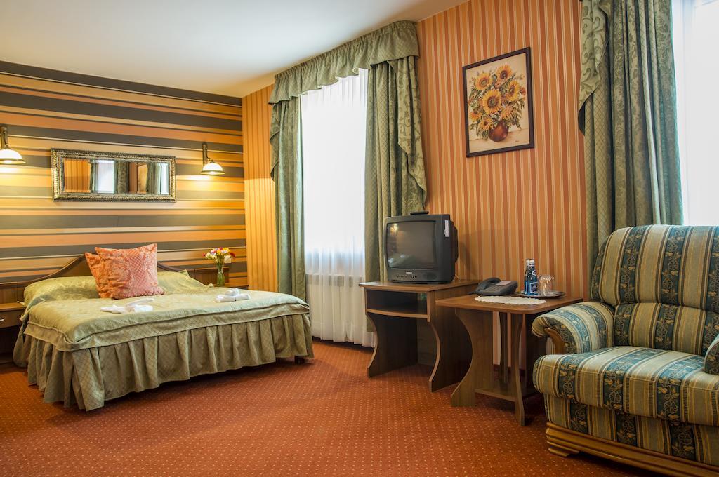 Hotel Mazurski Dworek Mikołajki Room photo